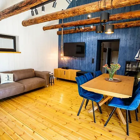 Dom Belona Z Prywatnym Podgrzewanym Basen I Jacuzzi * Puck