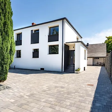 Dom Belona Z Prywatnym Podgrzewanym Basen I Jacuzzi Holiday home